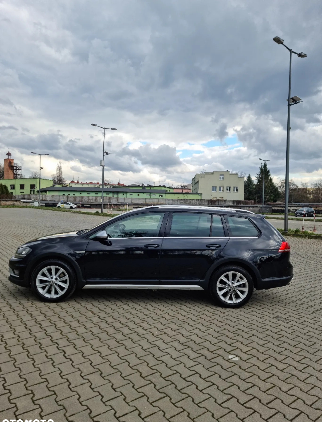 Volkswagen Golf cena 61500 przebieg: 252000, rok produkcji 2015 z Bytom małe 137